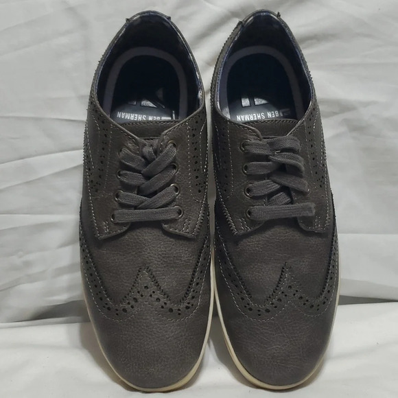 Ben Sherman grey perforated oxford style rubber sole shoes - Picture 1 of 8